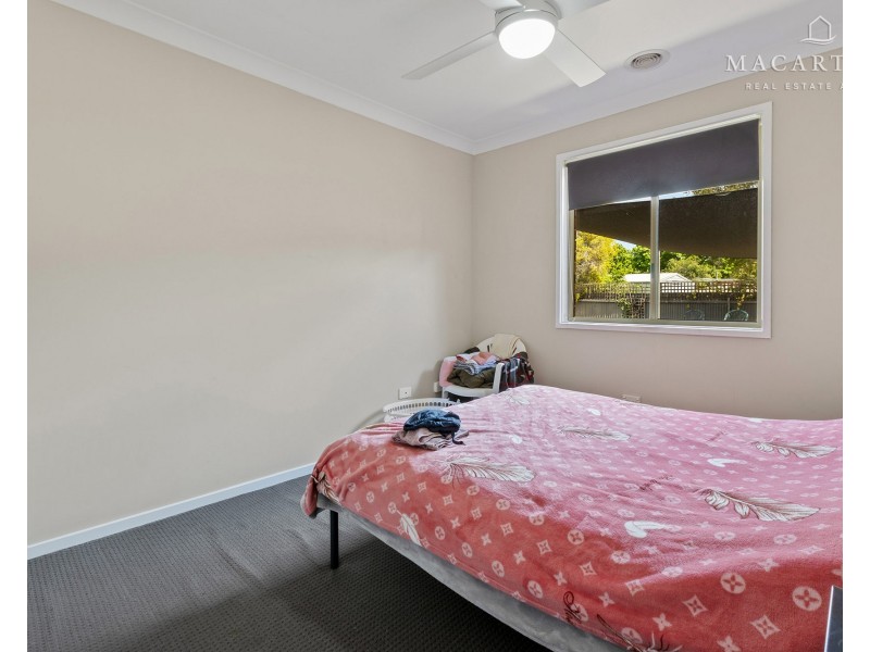 12 Balleroo Crescent, Glenfield Park NSW 2650