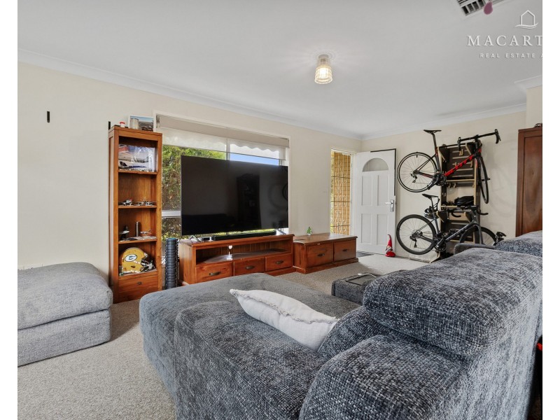 32 Eldershaw Drive, Forest Hill NSW 2651