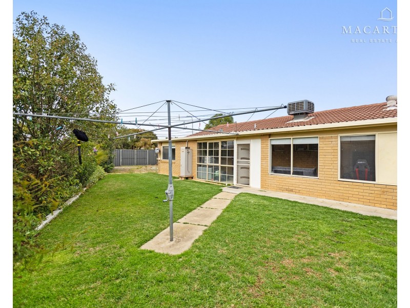 32 Eldershaw Drive, Forest Hill NSW 2651