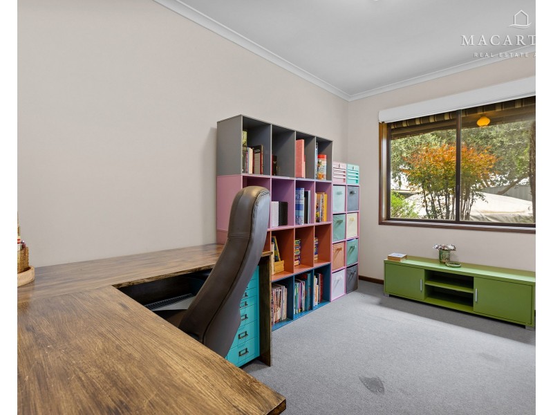 19 Eldershaw Drive, Forest Hill NSW 2651