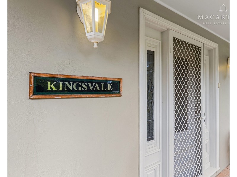 4 Brunskill Road, Lake Albert NSW 2650