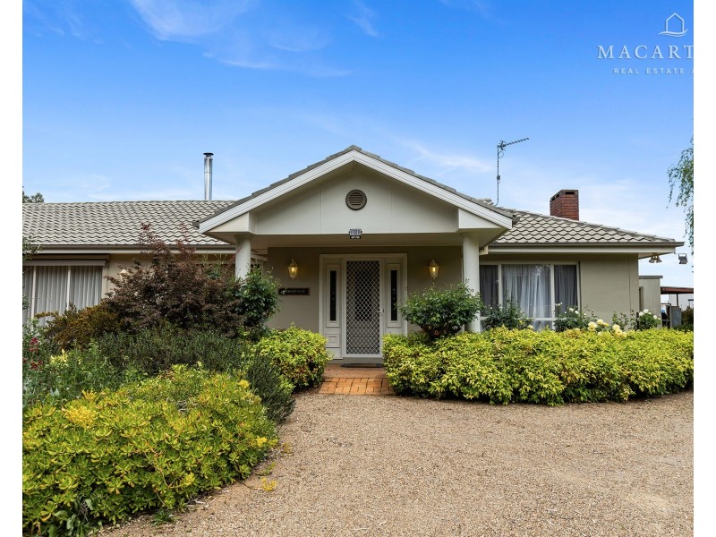 4 Brunskill Road, Lake Albert NSW 2650