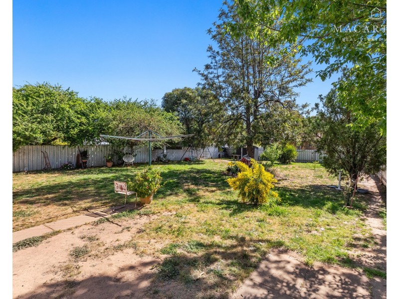 6 Callaghan Street, Ashmont NSW 2650