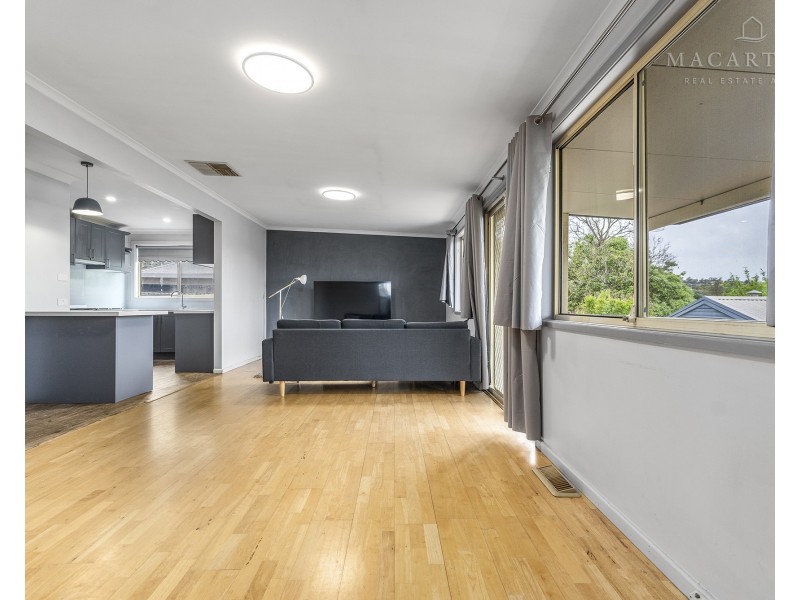 14 Condon Avenue, Mount Austin NSW 2650