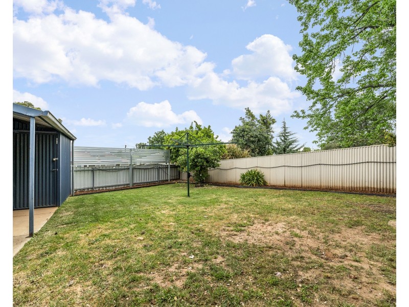 14 Condon Avenue, Mount Austin NSW 2650