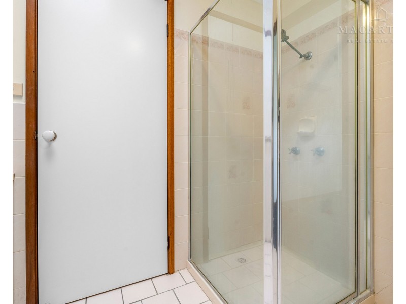 2/13 Yentoo Drive, Glenfield Park NSW 2650