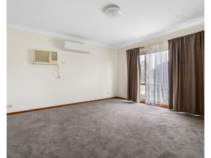 2/13 Yentoo Drive, Glenfield Park NSW 2650