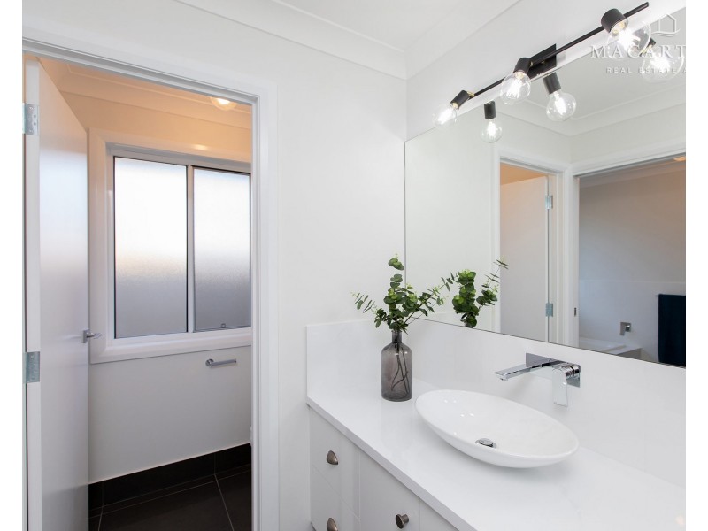 49 Paradise Drive, Gobbagombalin NSW 2650
