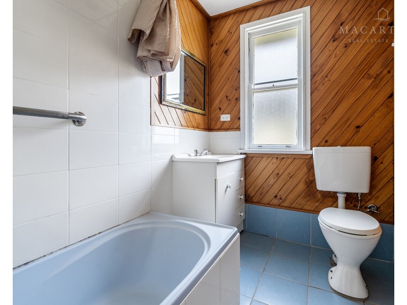 62 Ferrier Street, Lockhart NSW 2656