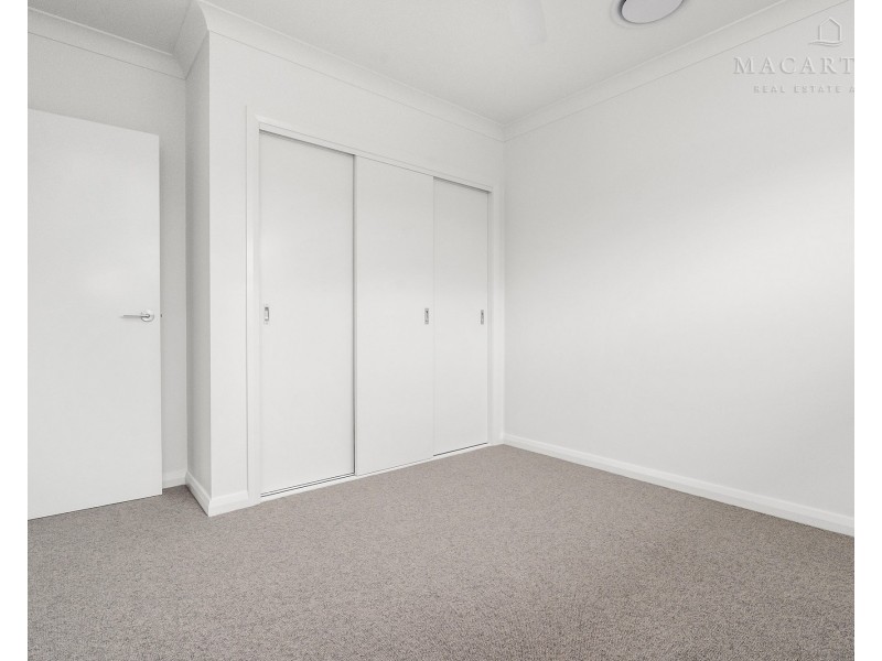 13 Lawrence Avenue, Gobbagombalin NSW 2650