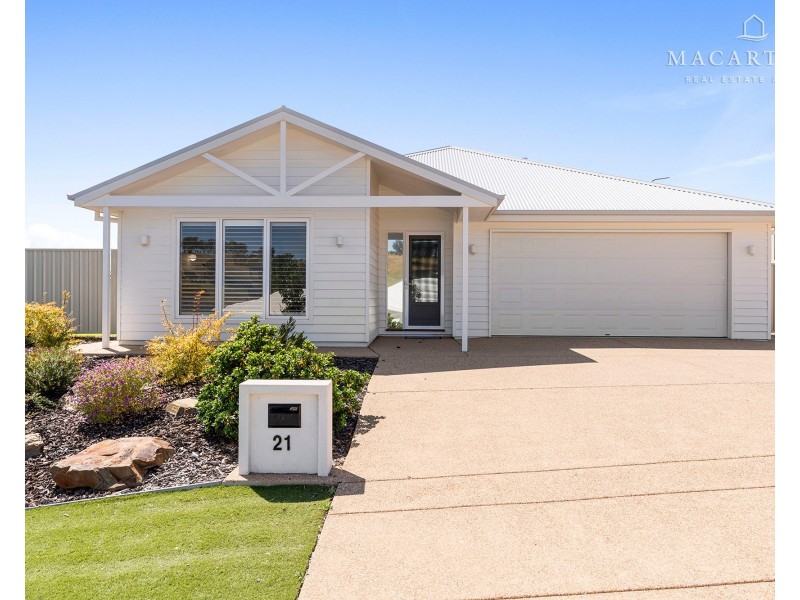 21 Bennelong Crescent, Lloyd NSW 2650