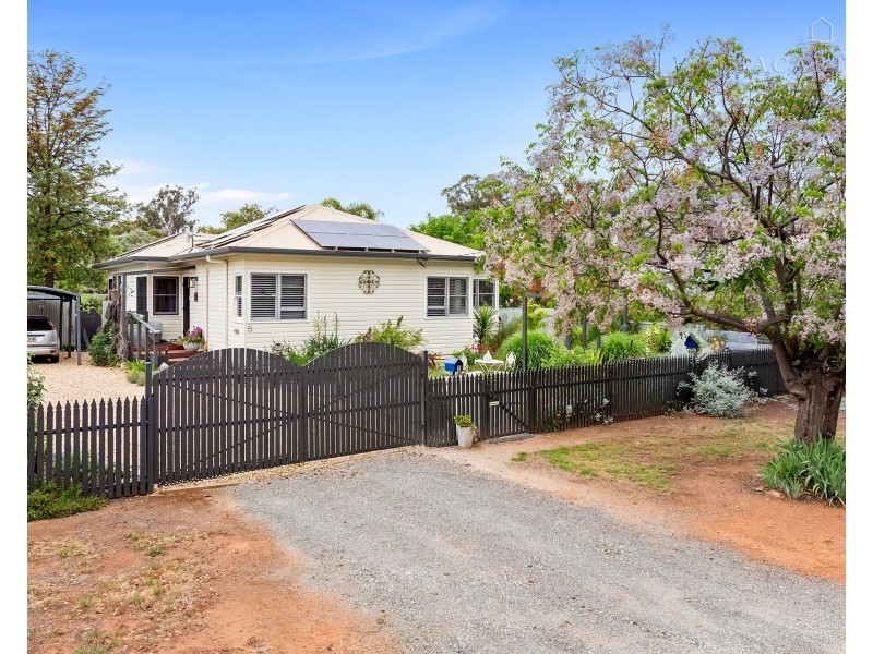 5 Hannah Street, Ganmain NSW 2702