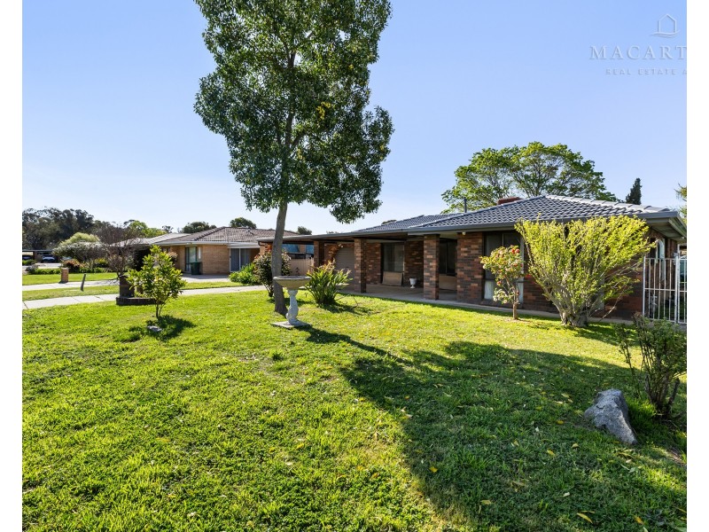 5 Undurra Drive, Glenfield Park NSW 2650