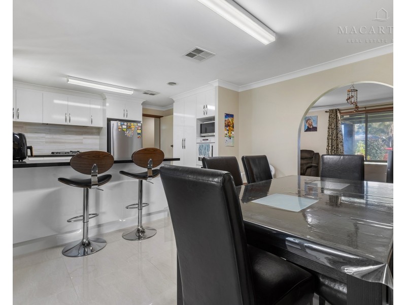 5 Undurra Drive, Glenfield Park NSW 2650