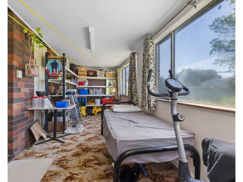 5 Undurra Drive, Glenfield Park NSW 2650