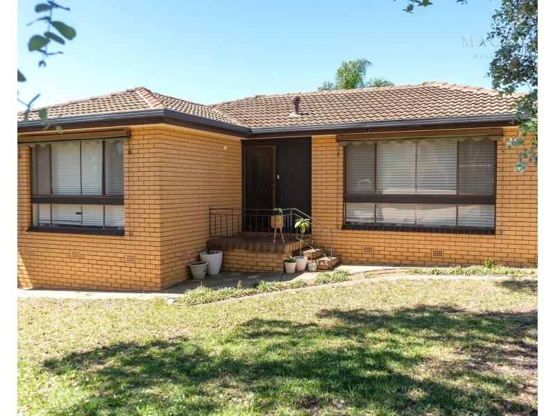 49 Nordlingen Drive, Tolland NSW 2650
