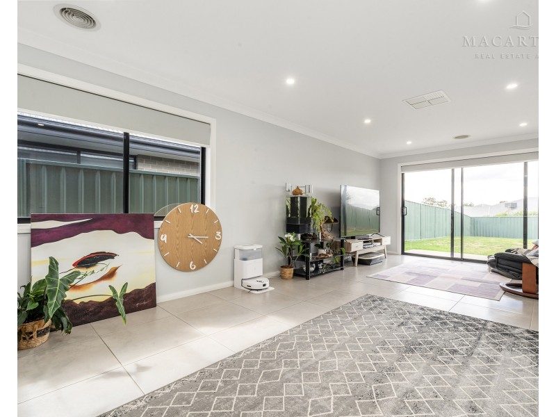 1/5 Wollemi Street, Forest Hill NSW 2651