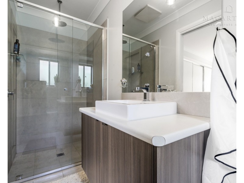 1/5 Wollemi Street, Forest Hill NSW 2651