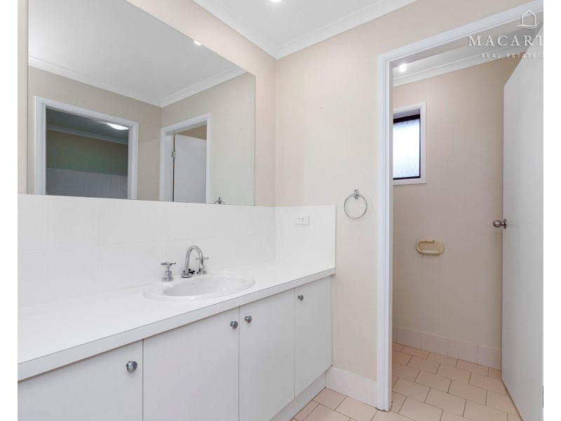 15 Matheson Place, Estella NSW 2650