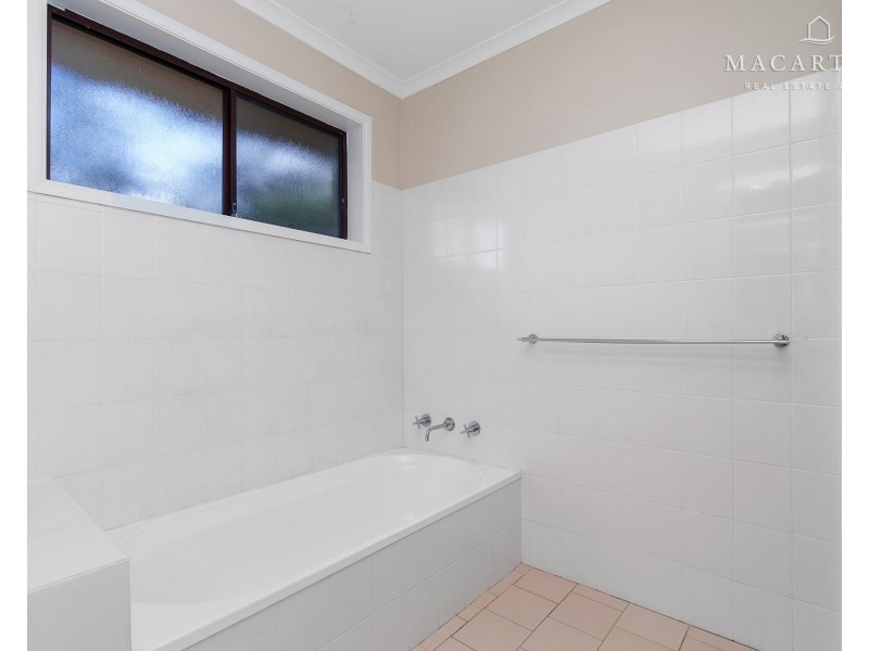15 Matheson Place, Estella NSW 2650