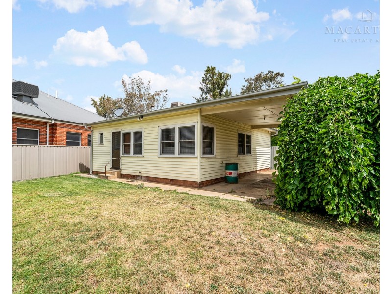41 Lindsay Street, Turvey Park NSW 2650