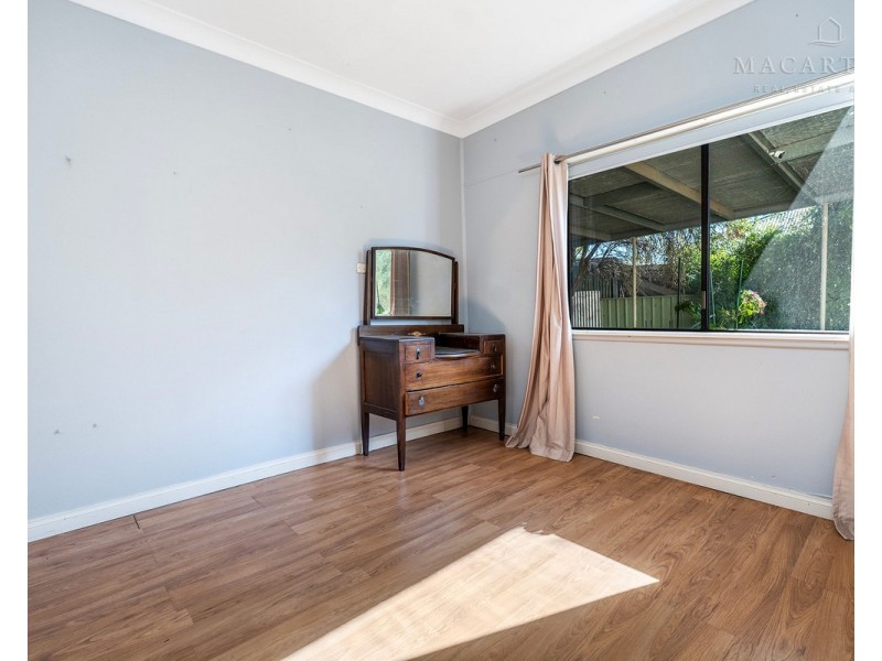 310 Lake Albert Road, Kooringal NSW 2650