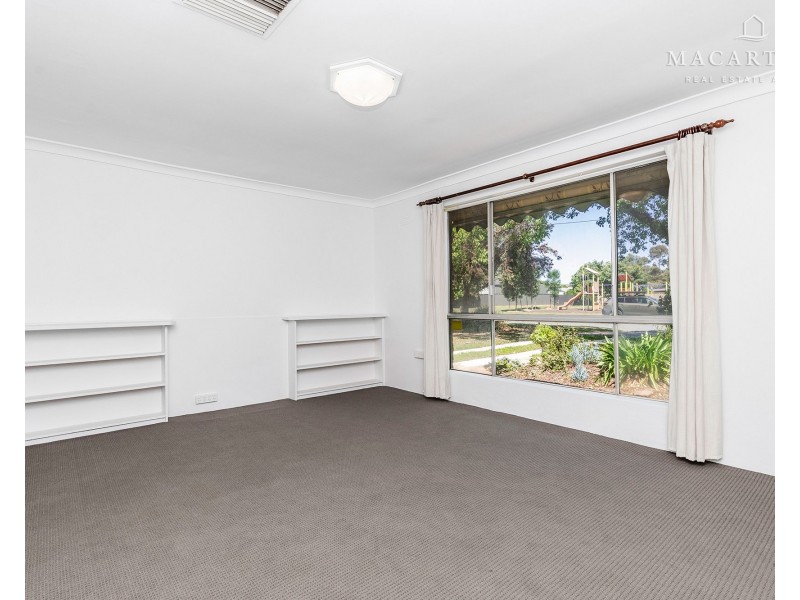 26 Lonergan Place, East Wagga Wagga NSW 2650