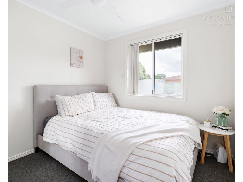 40 Naretha Street, Glenfield Park NSW 2650