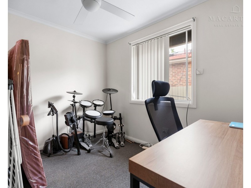40 Naretha Street, Glenfield Park NSW 2650