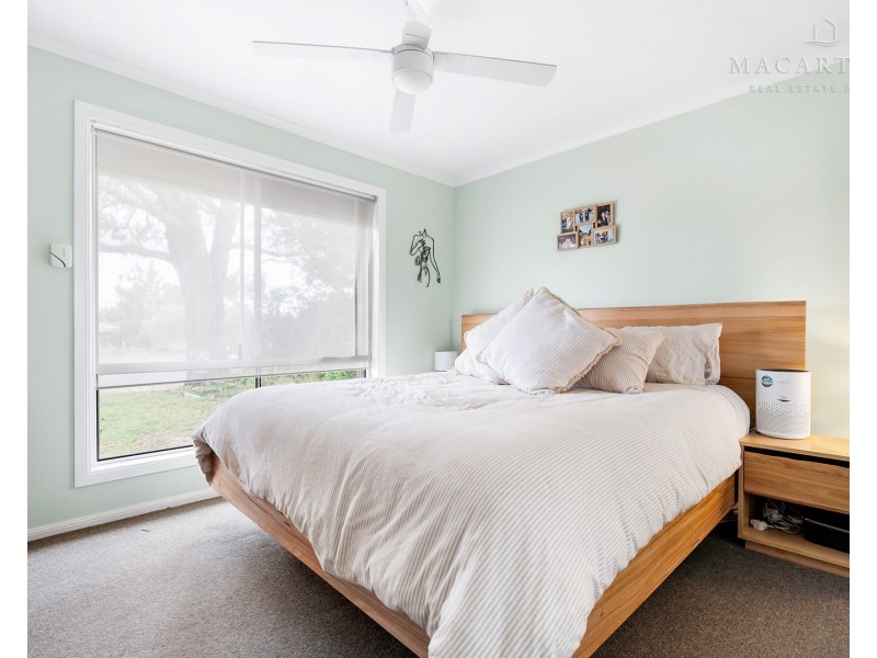 40 Naretha Street, Glenfield Park NSW 2650