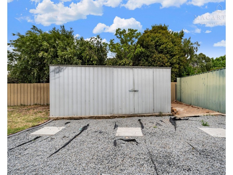 40 Naretha Street, Glenfield Park NSW 2650