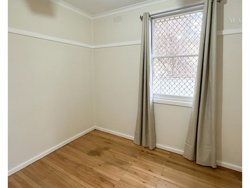 4 Margaret Avenue, Mount Austin NSW 2650