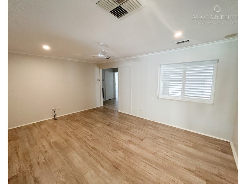 61 Vincent Road, Lake Albert NSW 2650