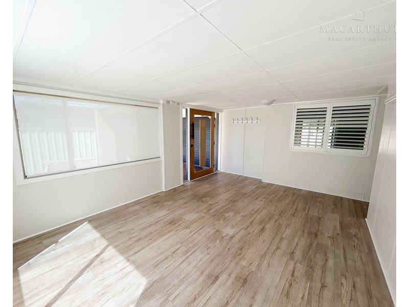 61 Vincent Road, Lake Albert NSW 2650