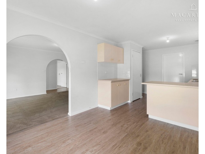 52 Cutler Avenue, Kooringal NSW 2650
