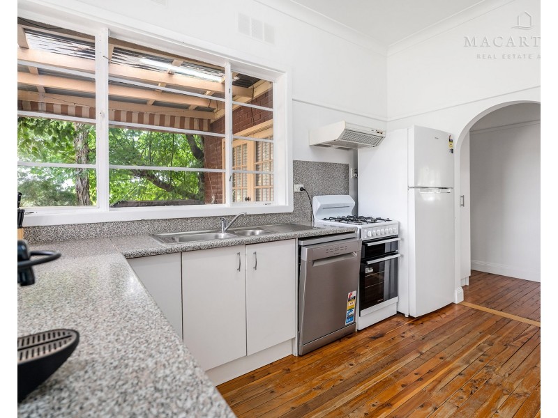 14 Sunshine Avenue, Turvey Park NSW 2650