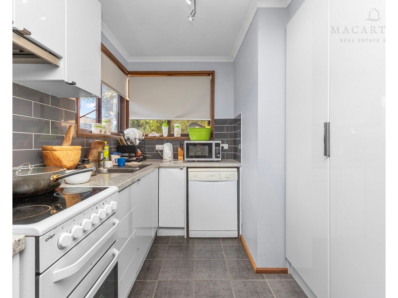 99 Raye Street, Tolland NSW 2650