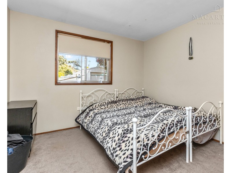 99 Raye Street, Tolland NSW 2650