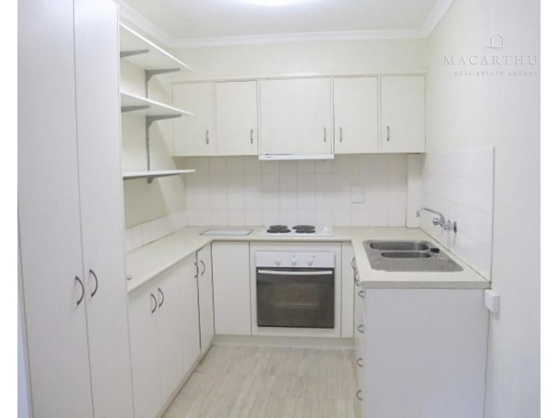 2/179 Lake Albert Road, Kooringal NSW 2650