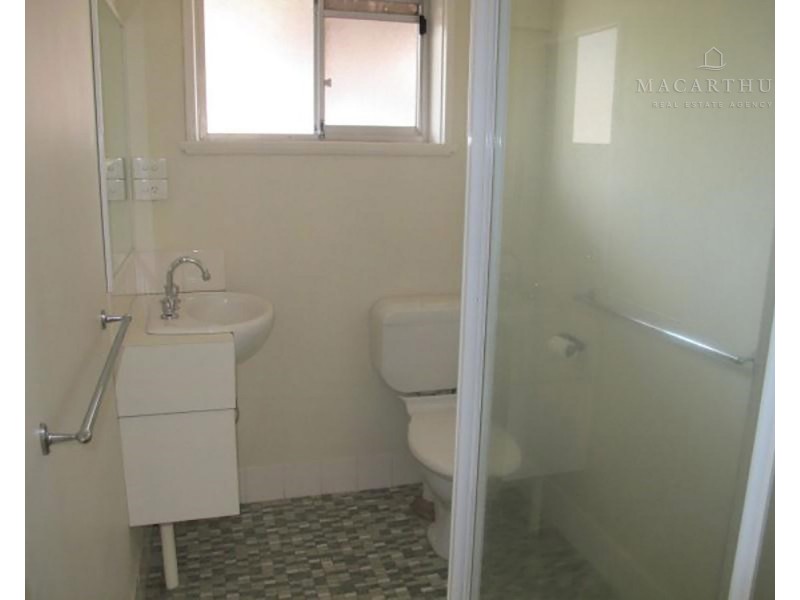 2/179 Lake Albert Road, Kooringal NSW 2650