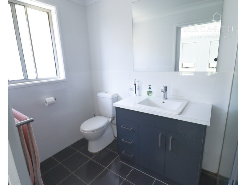 6 Comet Place, Estella NSW 2650