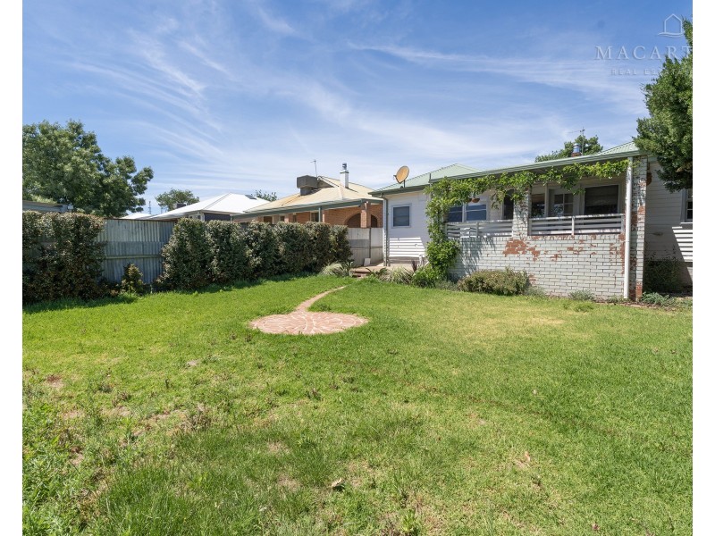 61 Urana Street, Turvey Park NSW 2650