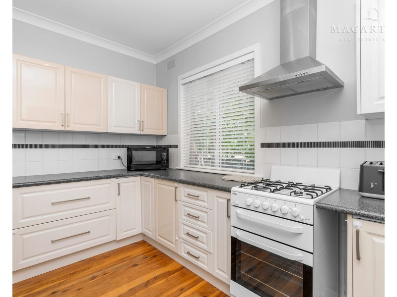 32 Northcott Parade, Mount Austin NSW 2650