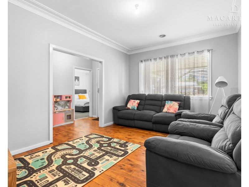 32 Northcott Parade, Mount Austin NSW 2650