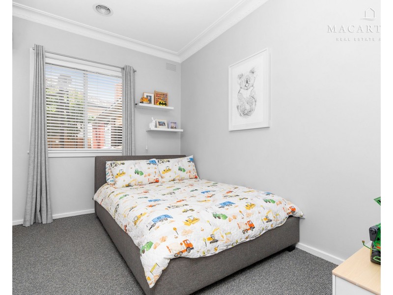 32 Northcott Parade, Mount Austin NSW 2650