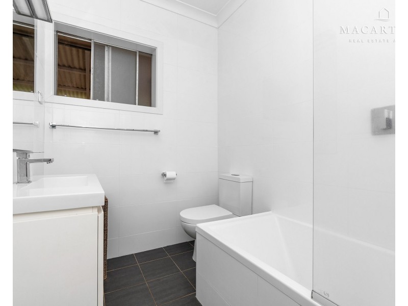 32 Northcott Parade, Mount Austin NSW 2650