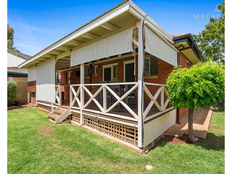 32 Northcott Parade, Mount Austin NSW 2650
