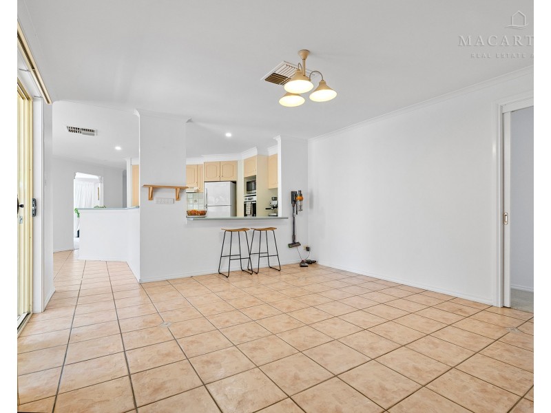 36 Fay Avenue, Kooringal NSW 2650