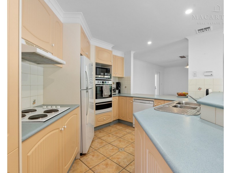 36 Fay Avenue, Kooringal NSW 2650