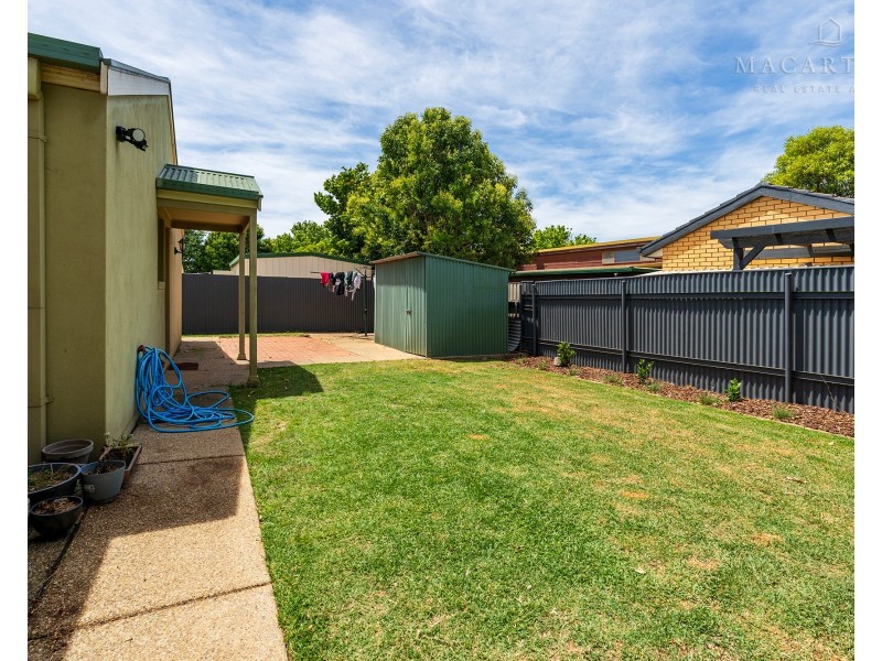 36 Fay Avenue, Kooringal NSW 2650